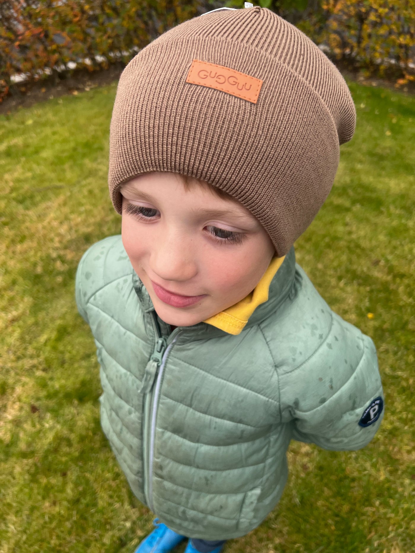 Gugguu - Merino beanie brownie